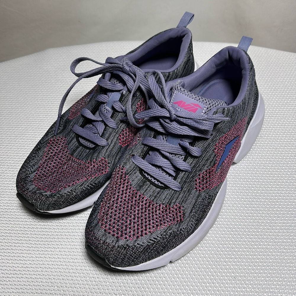 SHOES - Avia Arch Support Shoes Women's 9.5